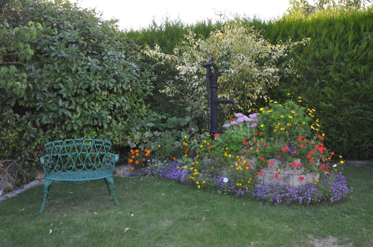 Les Rendzines Bed & Breakfast Nuisement-sur-Coole Exterior foto
